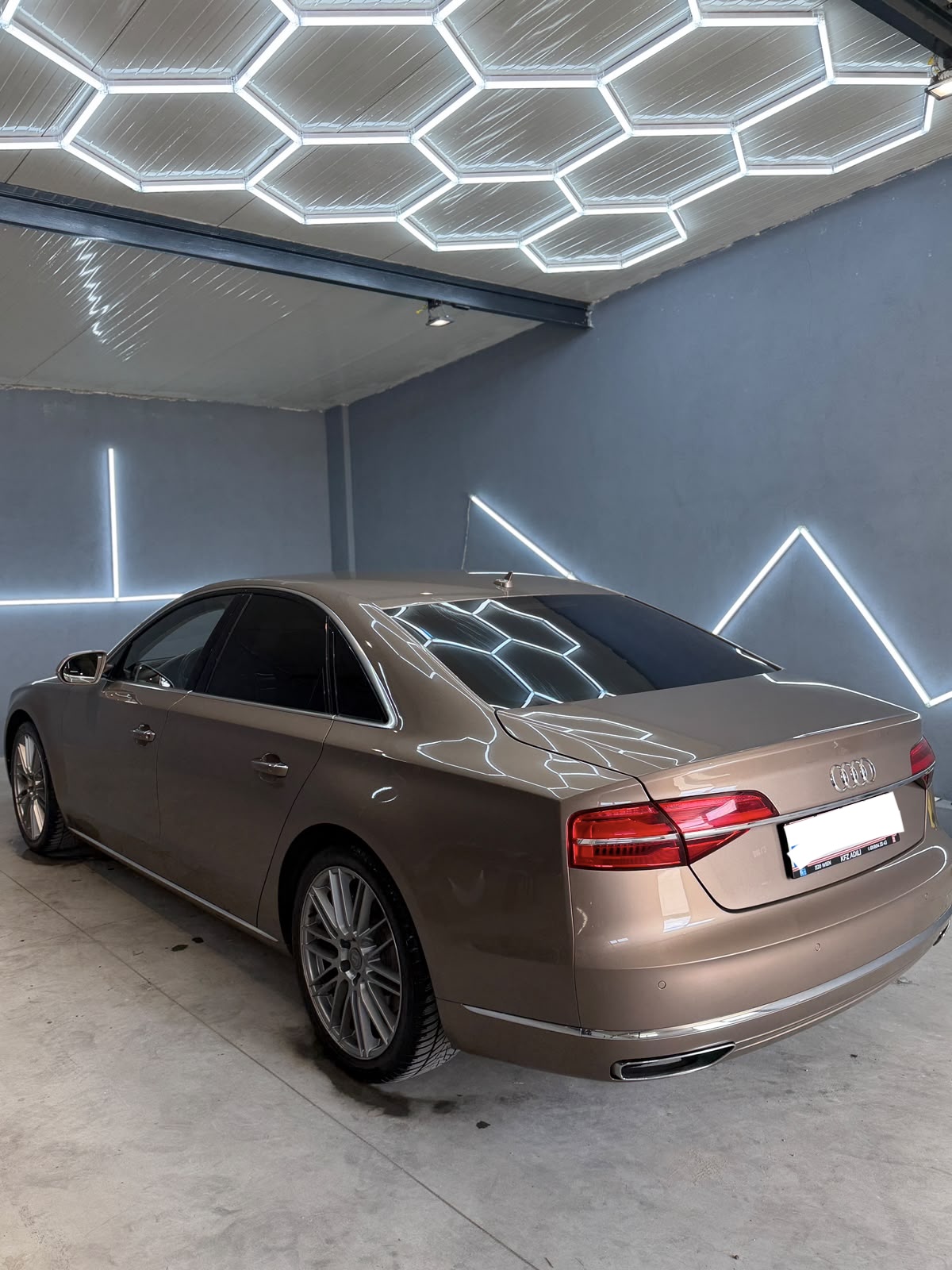 Audi A8 4.2 TDI V8 — imagine 6