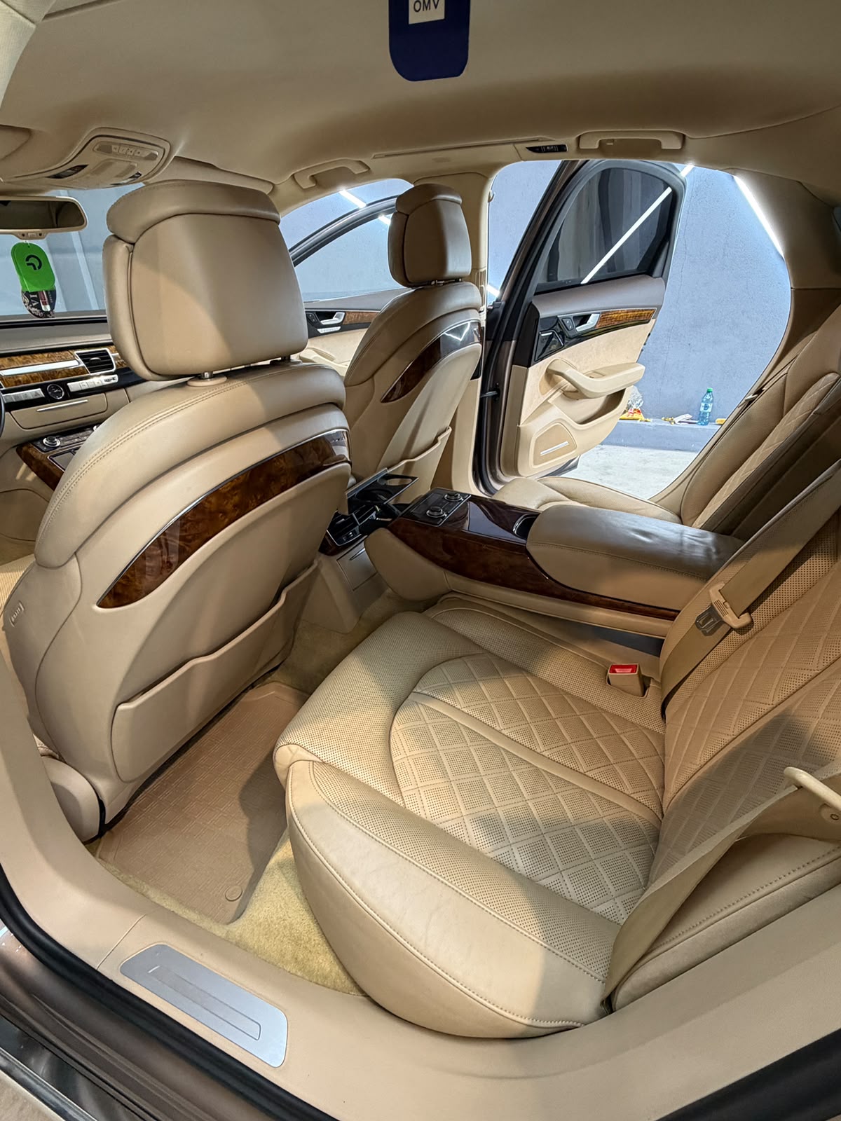 Audi A8 4.2 TDI V8 — imagine 10