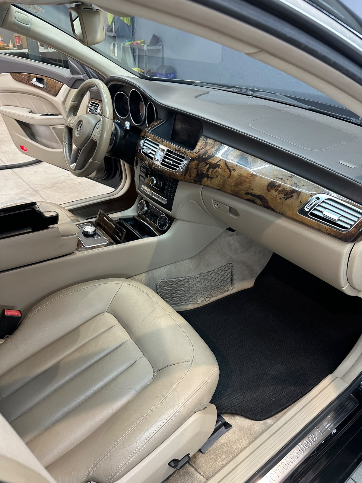 Mercedes-Benz CLS 350d 4MATIC — imagine 4